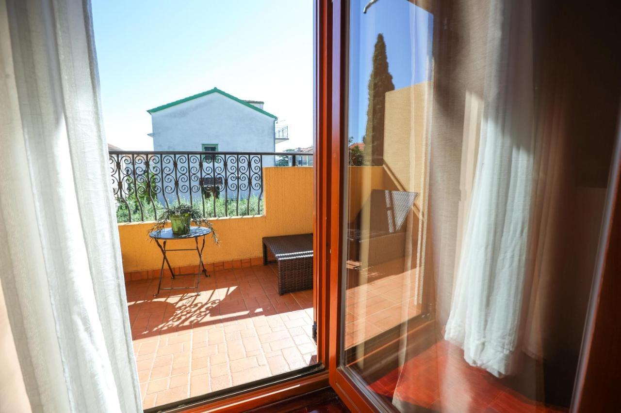Apartments And Rooms Sinka Biograd Na Moru Exterior foto